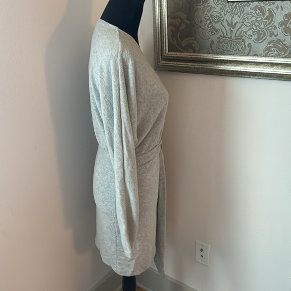 HASHTTAG IN TREND Hacci Long Sleeve Wrap Dress Heather gray top mini dress Sz M - Picture 4 of 7
